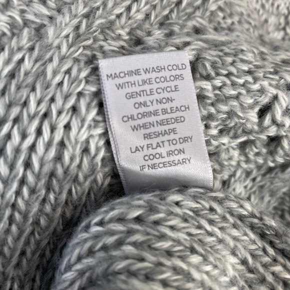 Avenue Sweater Vest Open Front Cardigan Top Shawl Wrap Gray Size 22/24 3X - Picture 4 of 6